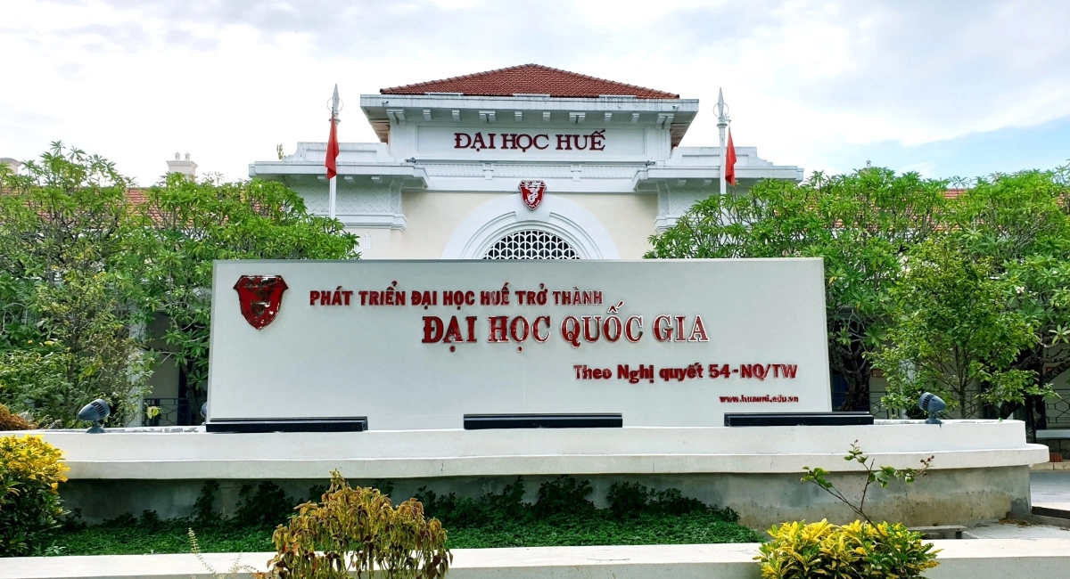 Đại học Huế - Cái nôi đào tạo đa ngành hàng đầu Việt Nam Đại học Huế – Cái nôi đào tạo đa ngành hàng đầu Việt Nam