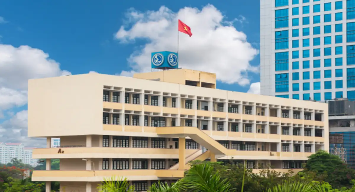 Học phí Đại học tại Việt Nam 2025 – Xu hướng tăng và giải pháp hỗ trợ