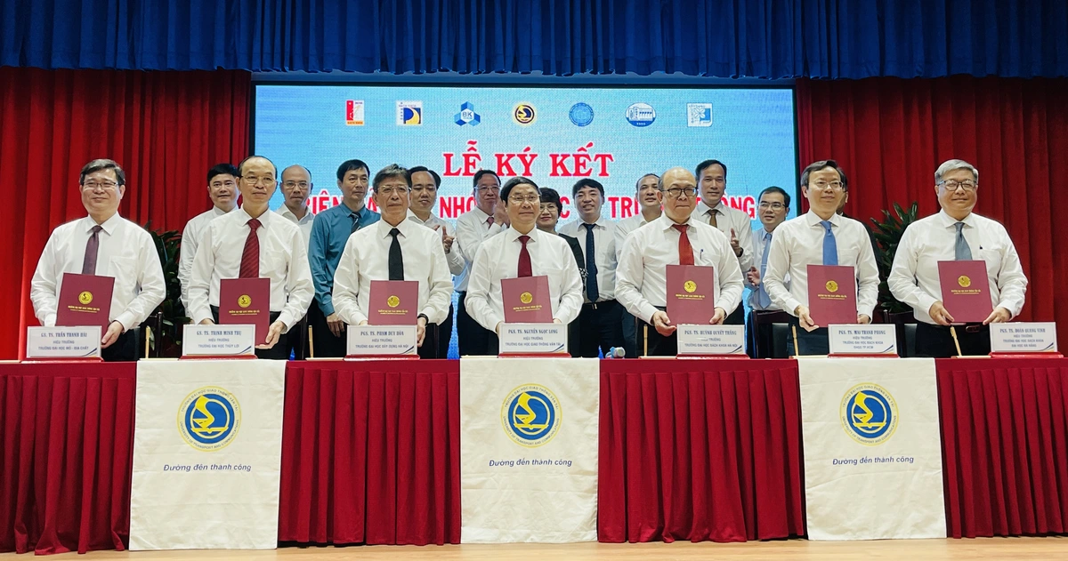 Nhóm G7 Đại học Kỹ Thuật Việt Nam – Hợp tác quốc tế hoá giáo dục