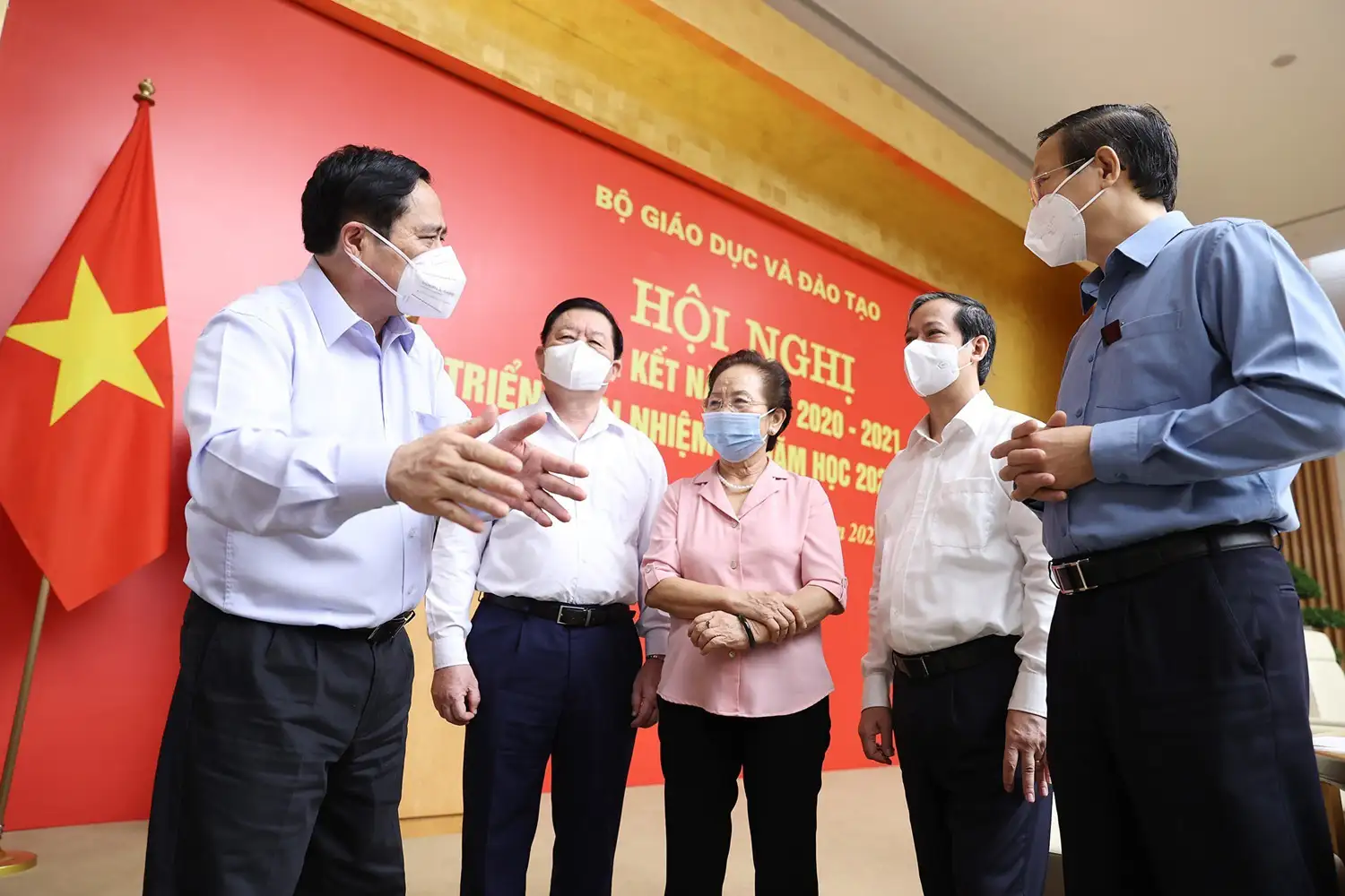 Xóa phòng GDĐT – Tái cơ cấu quản lý giáo dục