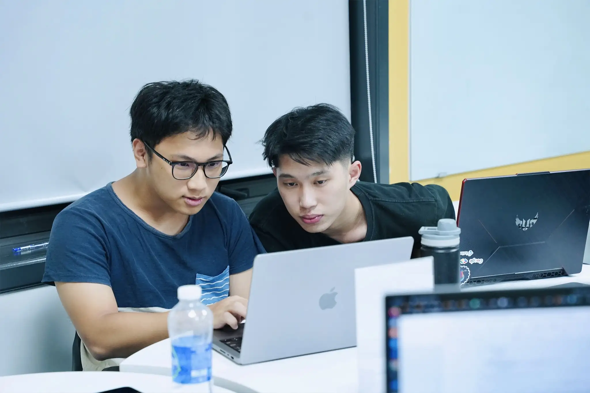Công nghệ giáo dục (EdTech) 2025 - Cách mạng học tập Công nghệ giáo dục (EdTech) 2025 – Cách mạng học tập