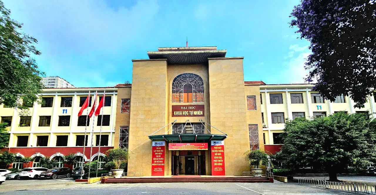 Review Đại học Khoa học Tự nhiên Hà Nội: Có nên học?