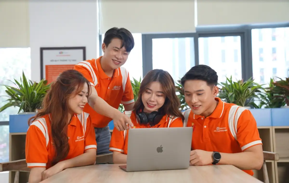 Review trường Đại học FPT: Có nên theo học hay không?