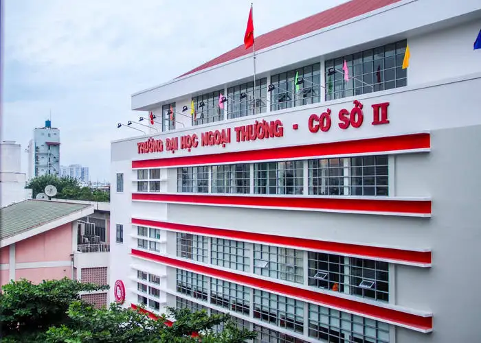 Review Đại học Ngoại Thương TP.HCM: Điểm chuẩn, học bổng?