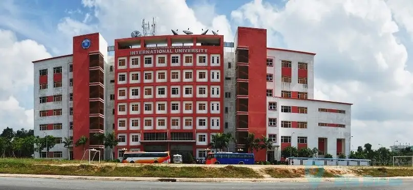 Review đại học quốc tế TP.HCM: Có nên học?