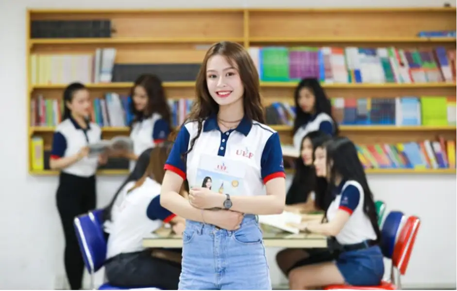 Review Đại học kinh tế tài chính có đáng học?