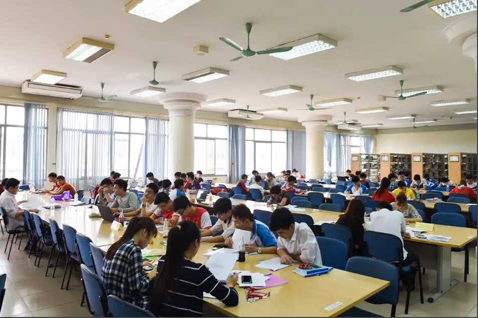 Review Đại học Bách Khoa TP.HCM : Lựa chọn mơ ước năm 2025