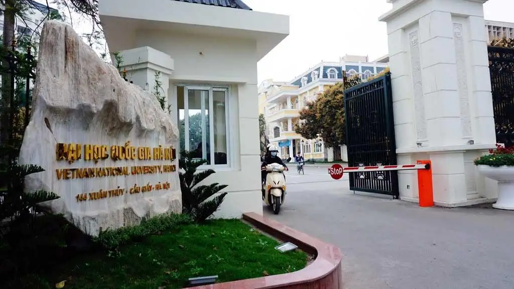 Review Đại học Quốc gia Hà Nội 2025: Điểm chuẩn, ngành học