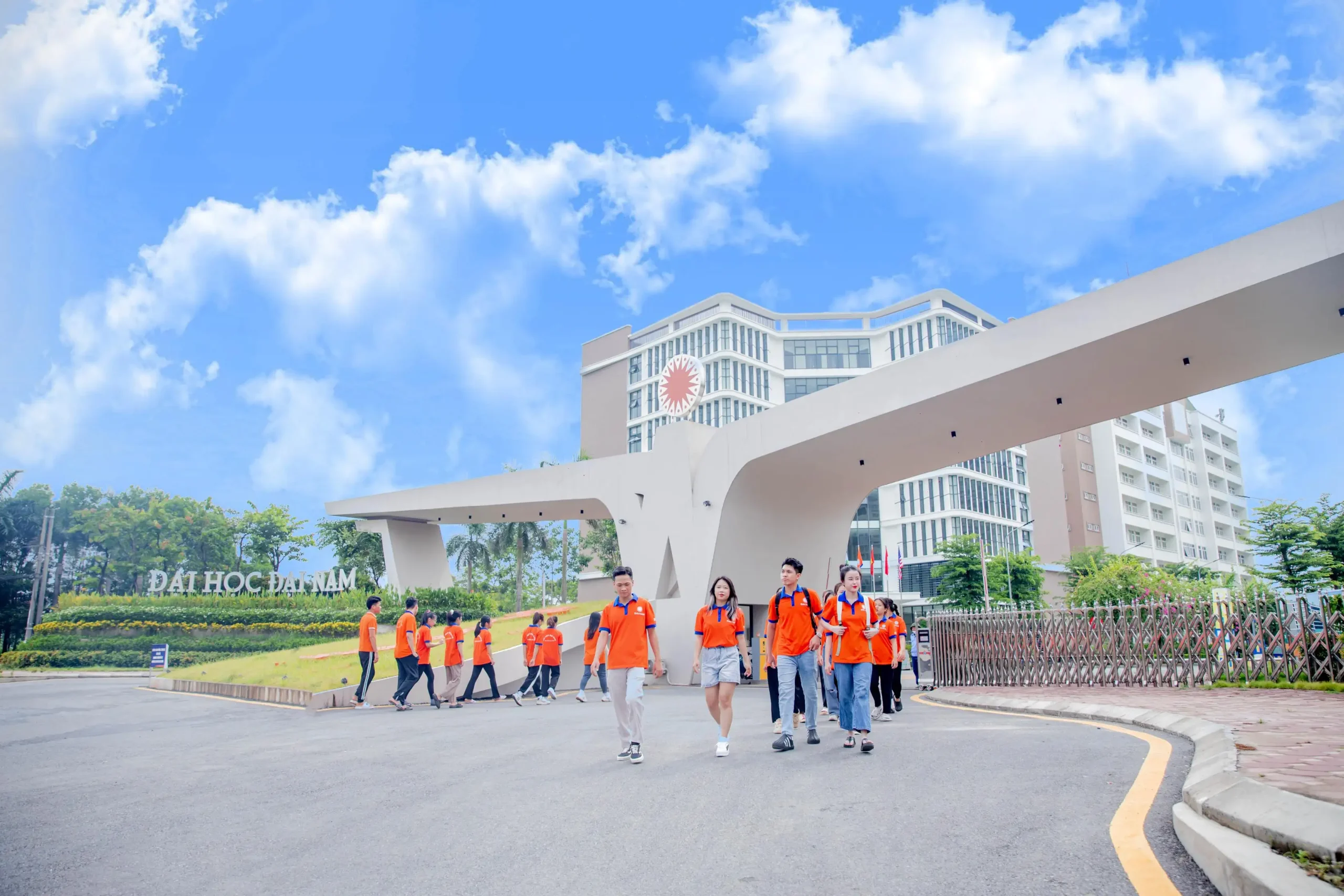 Review Đại học Đại Nam: Đánh giá toàn diện 2025