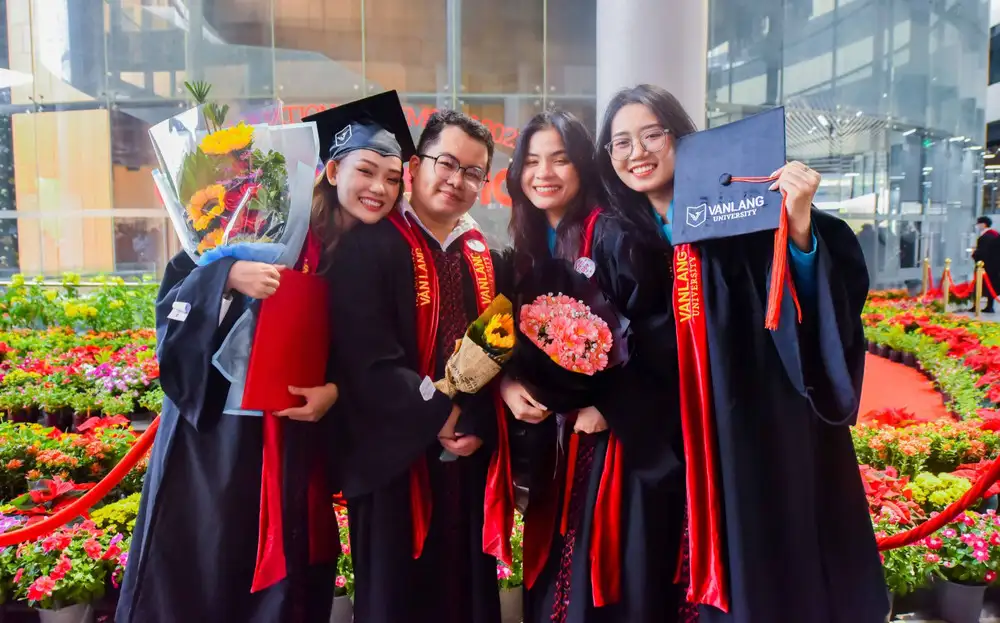 Review Đại học Hutech có tốt không?
