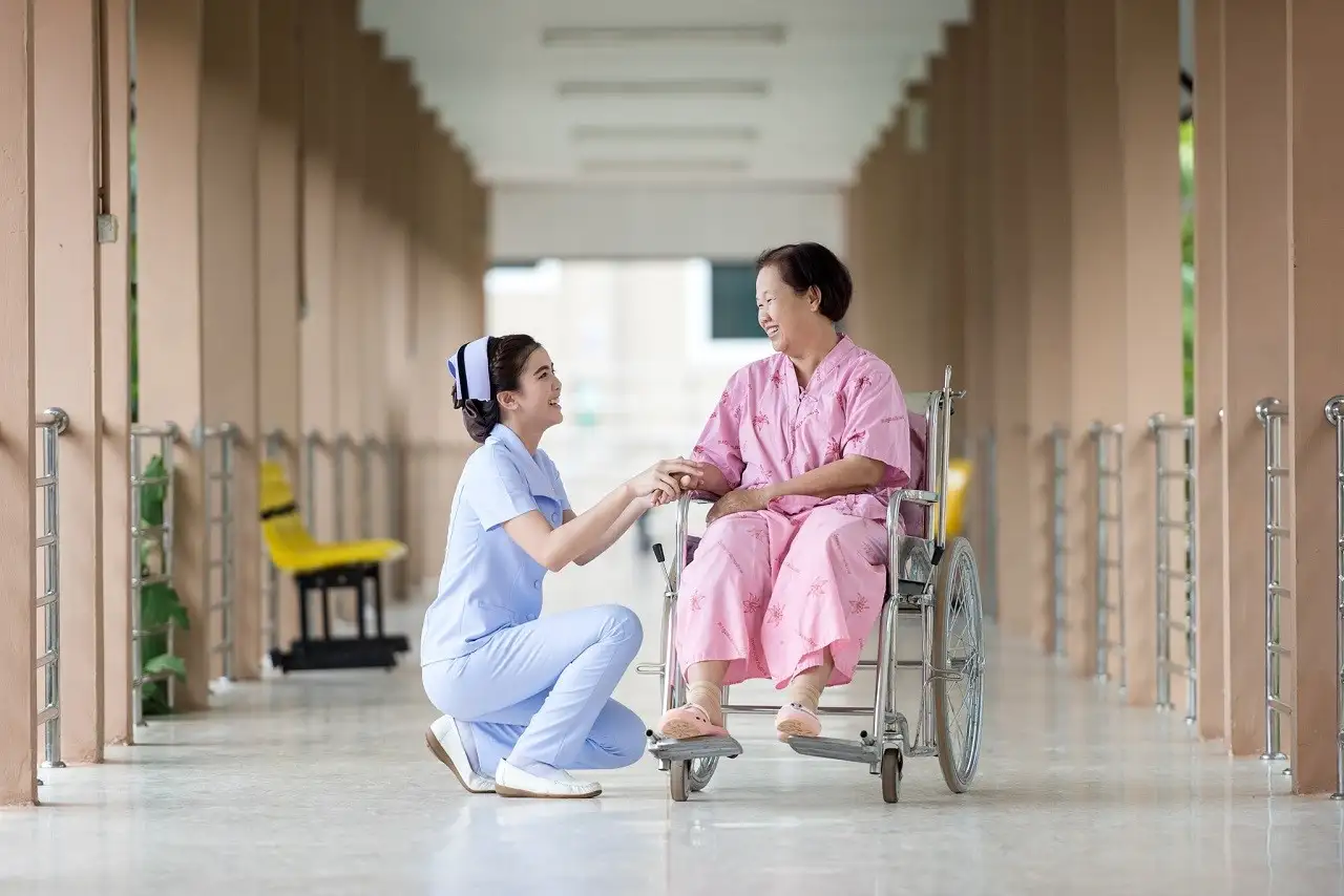 Ngành điều dưỡng cần học giỏi môn gì? Bạn nên biết