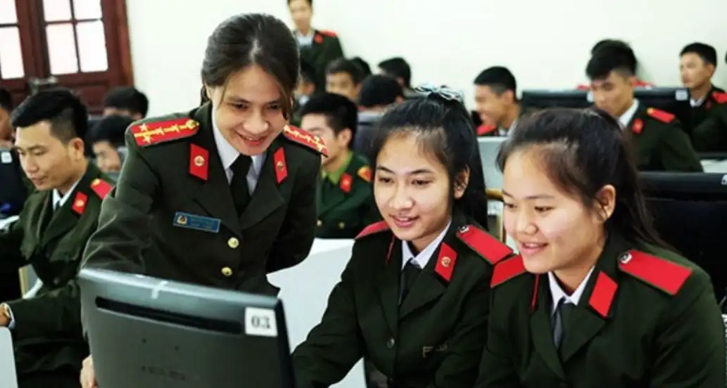 Nữ nên học ngành gì trong công an? Gợi ý 6 ngành phù hợp cho nữ công an tương lai
