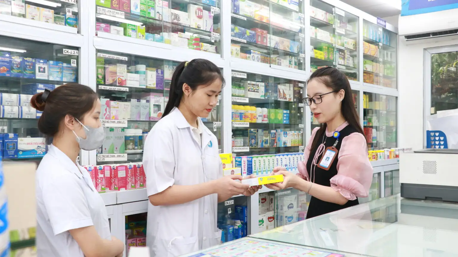 Ngành Dược học những môn gì? Ước mơ áo blouse trắng