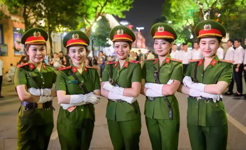 Nữ nên học ngành gì trong công an? Gợi ý 6 ngành phù hợp cho nữ công an tương lai