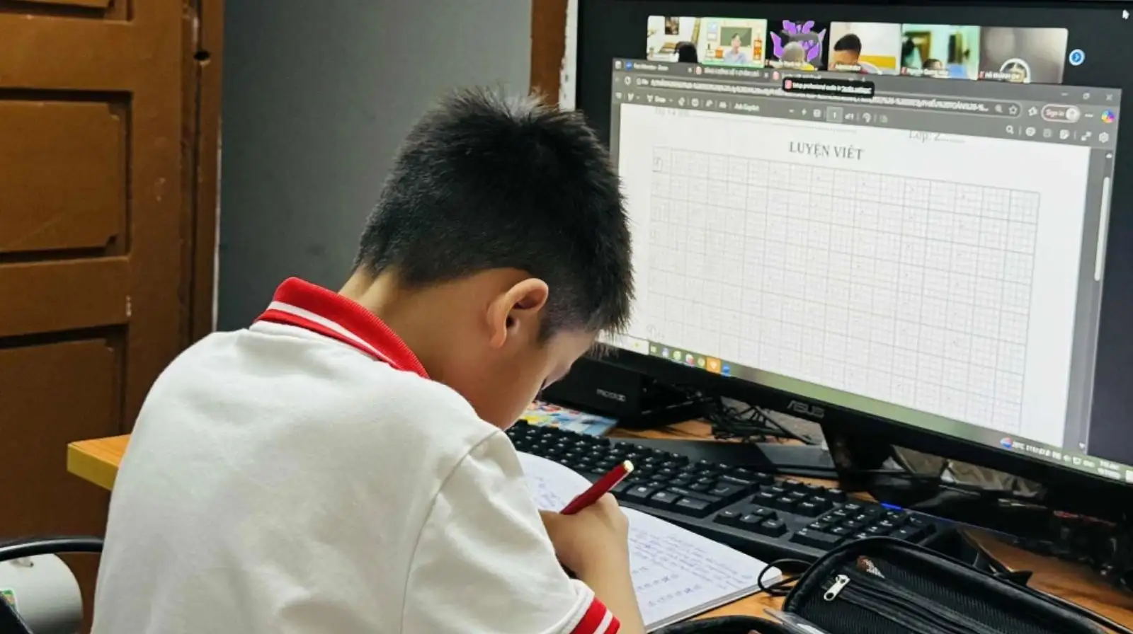 Mưa lớn lịch sử, Hà Nội học online 3 ngày: Khi an toàn là ưu tiên số 1 của nhà trường